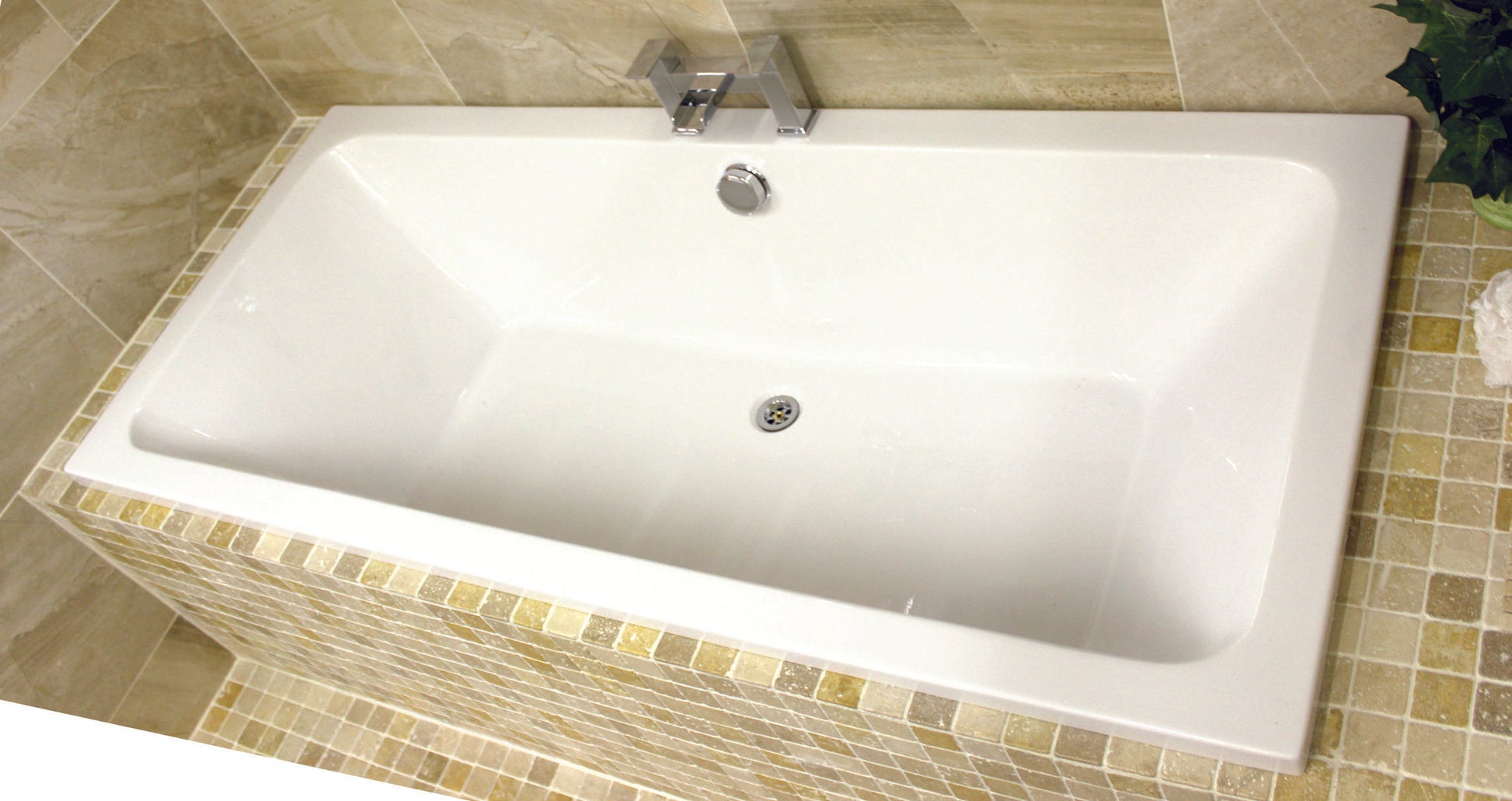 Q Bath  Double Ended Bath Only