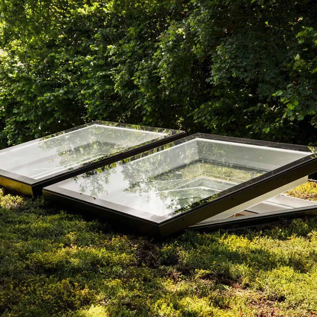 Flat glass rooflight