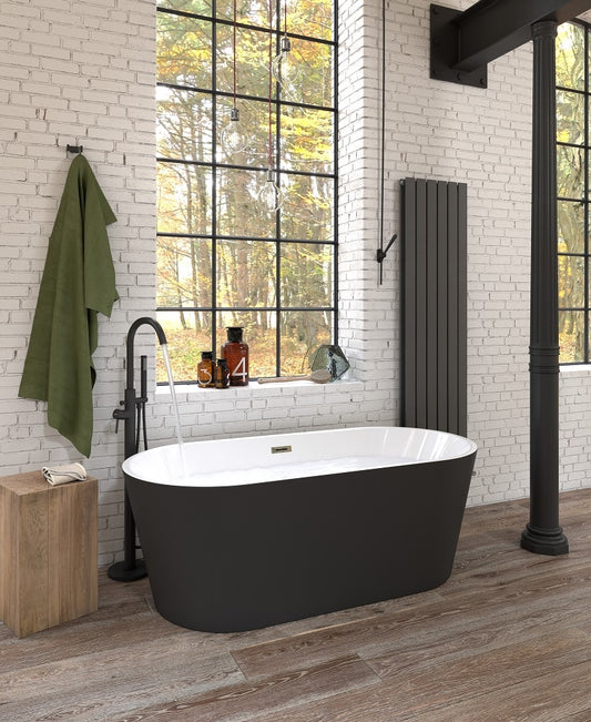 SIGNATURE Freestanding Bath