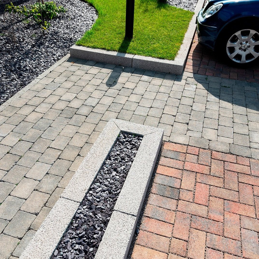 tobermore-tegula-slate-hydropave-pedesta-heather-fusion-kerb-edge-silver